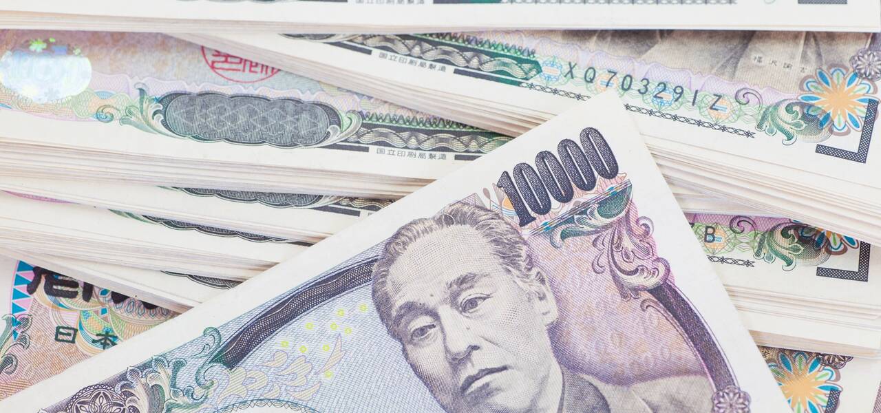 USD/JPY: 'Doji Star' on the lower 'Window'