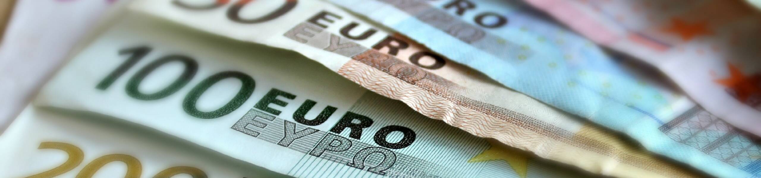 EUR/USD: euro is suffering 