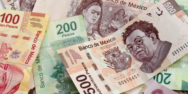 USD/MXN remains under pressure