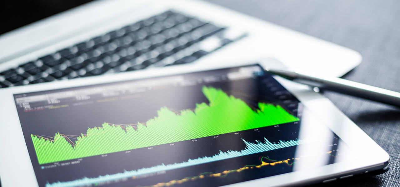 Earnings Overview: Tesla, Netflix, IBM, JNJ