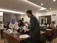 Sharing Trading Forex and Gold in Makassar City